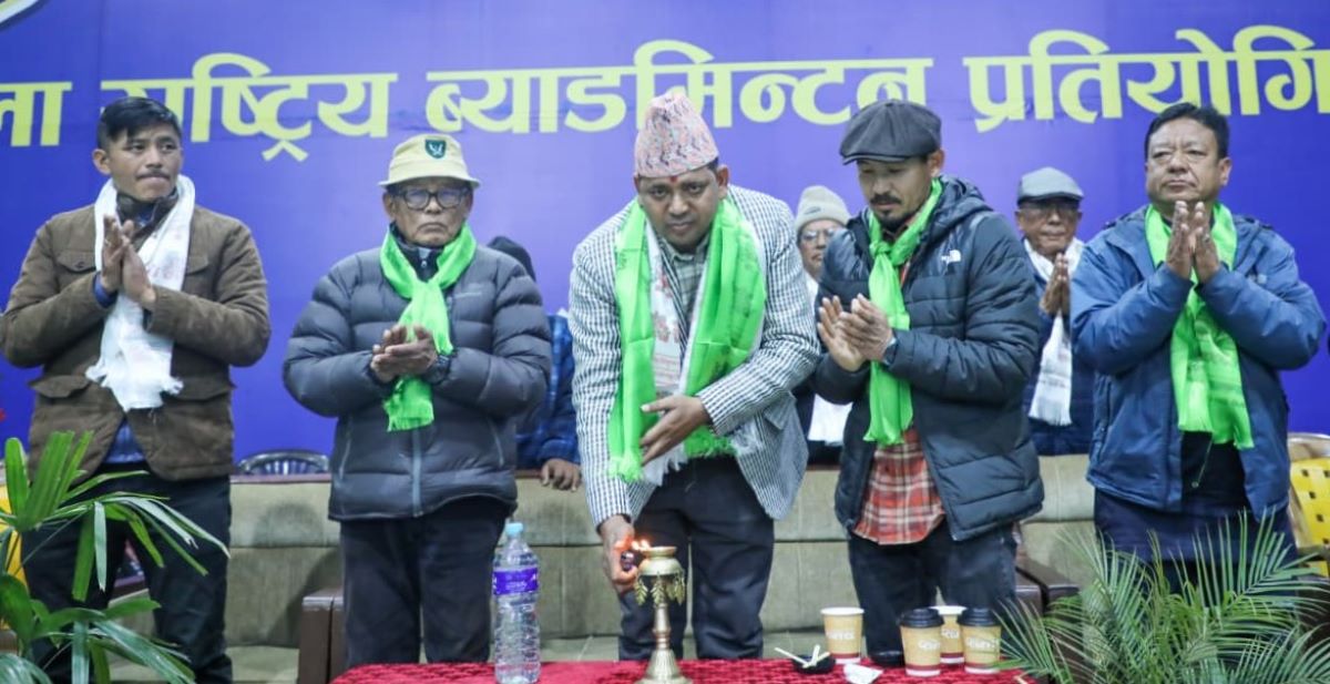 यलम्बर कप राष्ट्रिय खुला ब्याडमिन्टन सुरु