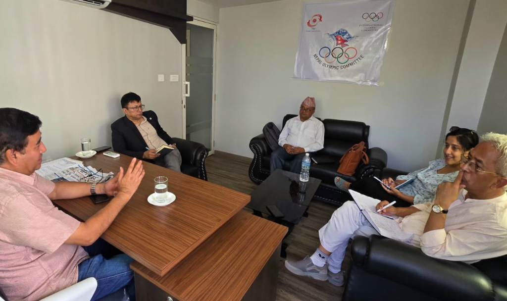 एनओसीका अध्यक्ष श्रेष्ठद्वारा पाथ र हेल्थ कन्सर्नका प्रतिनिधिसँग छलफल