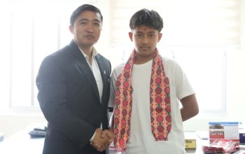ब्याडमिन्टन पदक विजेतालाई बधाइ