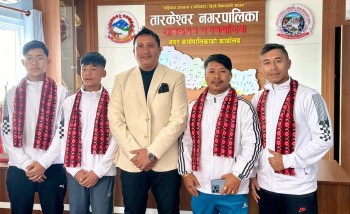 चेम्निज ओपन करातेमा दुई खेलाडीले प्रतिस्पर्धा गर्ने