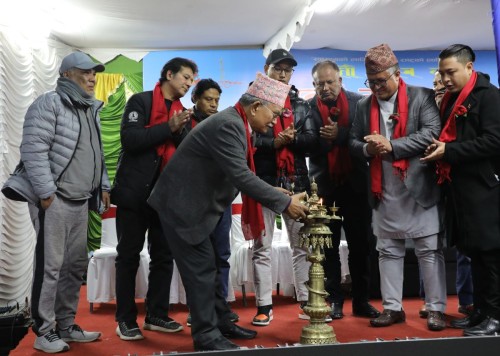 रात्रीकालीन मेयर कप अन्तर वडा टेबलटेनिस सुरु