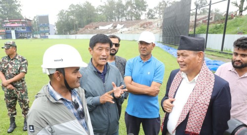 खेलकुद मन्त्री चौधरीद्वारा कीर्तिपुर क्रिकेट मैदानको निरीक्षण